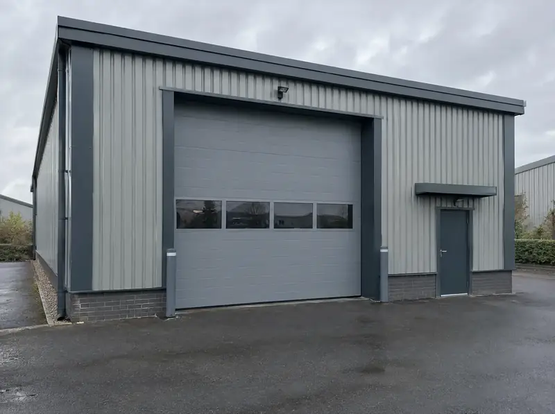 Commercial sectional doors for workshops and units – example of the door type